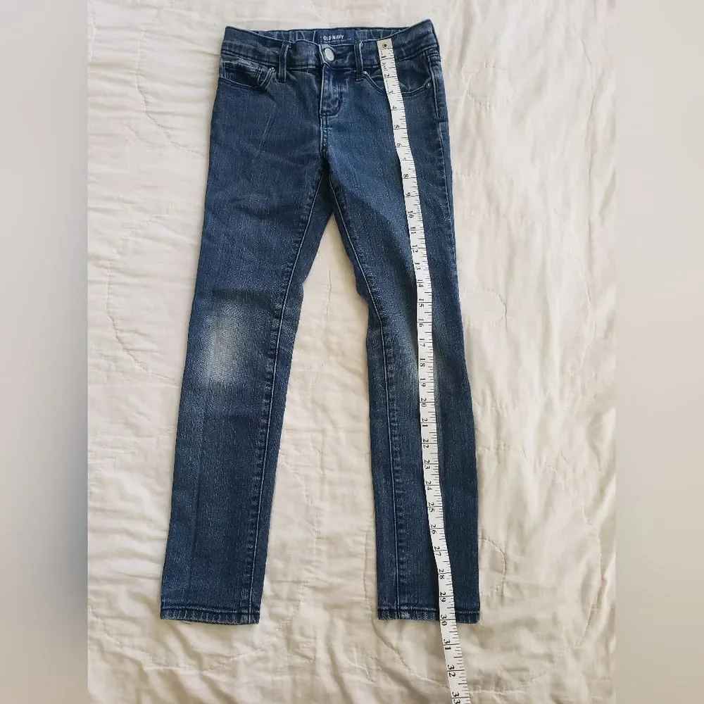 Old Navy Girls Jeans, Classic Medium Wash Denim, Stretchy, Skinny Leg Fit